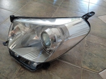 TOYOTA IQ REFLEKTOR, LAMPA PRZÓD LEWA