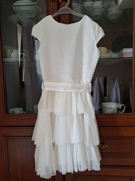 Sukienka biała dla dziewczynki rozm. 146