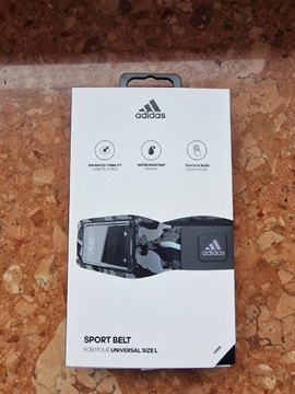 Opaska adidas na telefon dla sportowców 