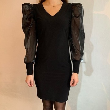 Sukienka z tiulowymi rękawami elegancka S czarna