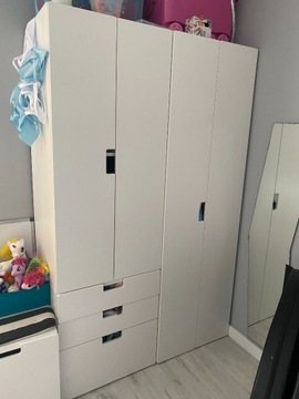 meble do pokoju dziecięcego: szafy, komody, łóżko