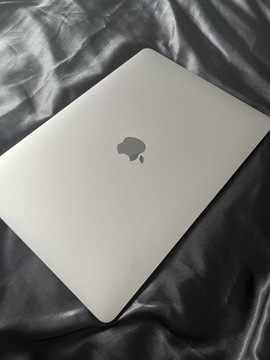 MacBook Air 13 2020 i7 500GB