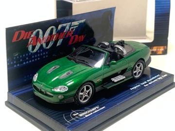 Jaguar XKR Roadster 007 James Bond 1:43 Minichamps