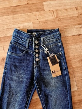 Jeansowe spodnie 