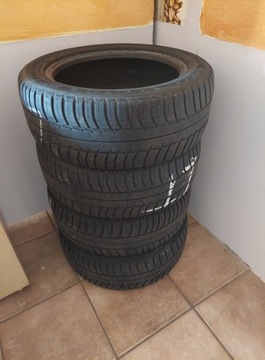 opony zimowe 205 55 R16 Goodyear 4szt.