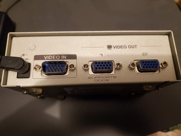 Video splitter VGA ATEN VS-92A na dwa monitory