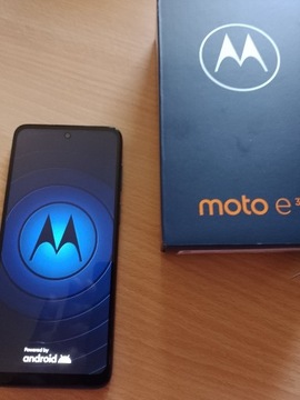 MOTOROLA e32s smartfon