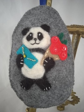 ZAWIESZKA "URODZINOWA PANDA" FILC HAND MADE