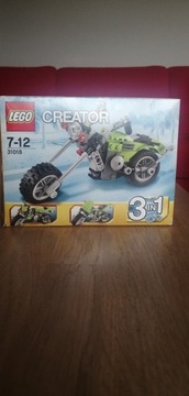 Lego creator 31018
