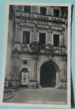73) Brzeg, pałac , portal
