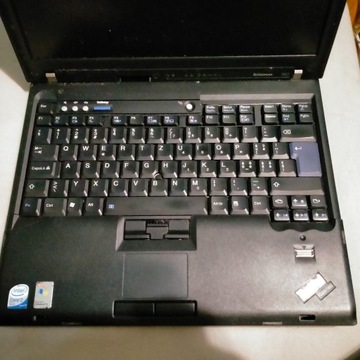 Laptop Lenovo R60 uszkodzony