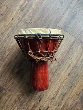 Beben djembe drewniany , skora