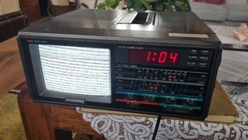 Stary telewizor turystyczny przenośny radio Mark