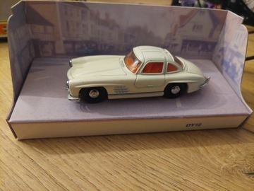 Dinky Matchbox DY-12B Mercedes Benz 300SL Gullwing