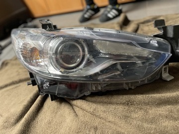 Lampa prawy przód Mazda 6 GJ 13- 