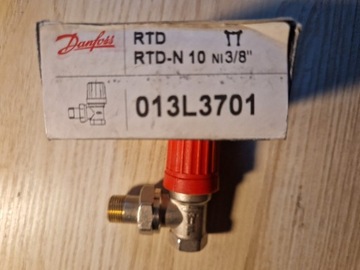 Zawór kątowy kaloryfera DANFOSS 3/8" 013L3701