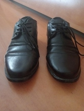 Buty np. komunijne rozm. 33 dla chłopca 