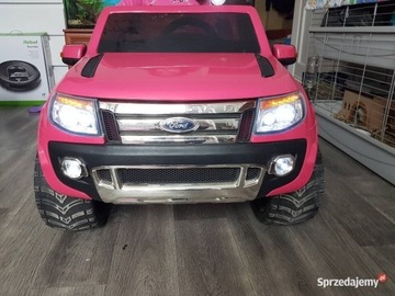 Ford Ranger Wildtrak różowy mp3