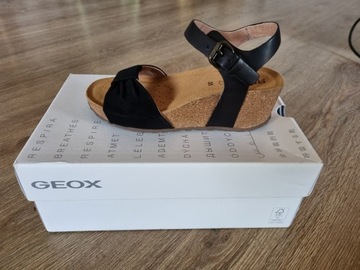 Skórzane damskie sandały GEOX 35