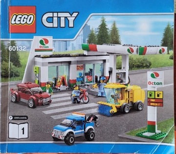 Lego City 60132 - Stacja paliw