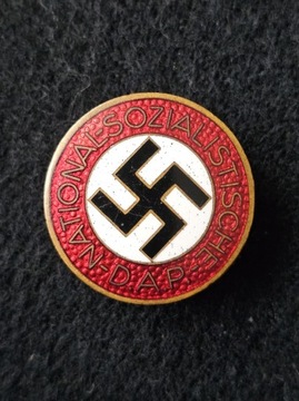 Niemcy, III Rzesza,NSDAP pin sygnowany RZM M1/151