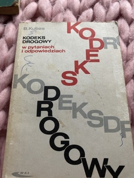 Kodeks drogowy w pytaniach i odpowiedziach  1988