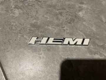 Emblemat - Logo HEMI (błotnik, maska) Biały 