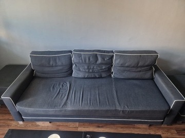 Sofa z funkcją spania + 2 Pufy