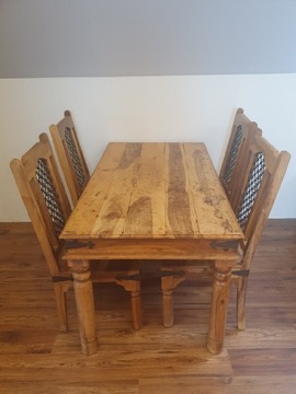 antyczny Stół i cztery krzesla z drewna mango