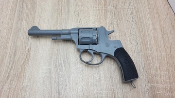 Replika pistoletu Nagant Ng wz 30