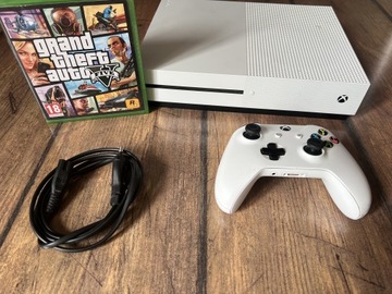 Konsola Xbox one s + pad + kabel + gra