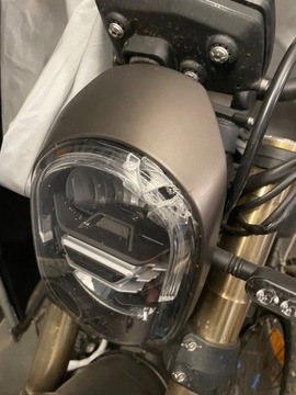 Lampa przednia, reflektor Benelli Leoncino 800