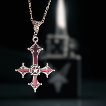 Odwrócony Krzyż czerwony gotycki naszyjnik goth metal powerwolf łańcuszek