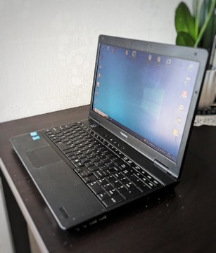 Laptop Toshiba 551/e st bd GW ssd i5
