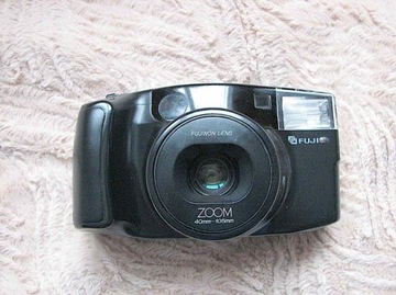 FUJI FZ-2000 ZOOM aparat  na film