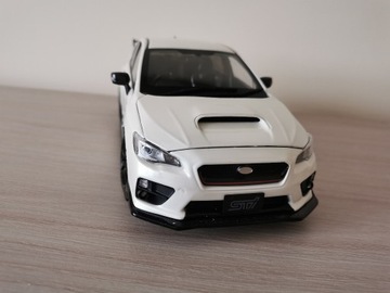 1:18 Subaru Impreza Sunstar