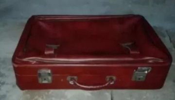 Stylowa walizka z ekologicznej skóra lata 60-te