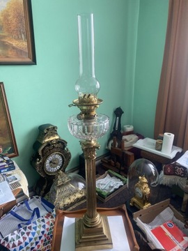Angielska Lampa naftowa z XIX wieku