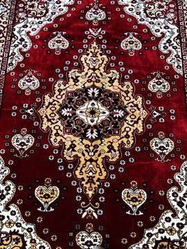 Piękny dywan antyk
