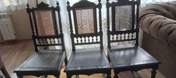 Trzy krzesła przedwojenne w stylu eklektycznym