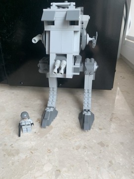 LEGO Star Wars 7657 AT-ST