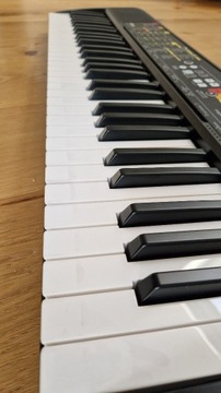 Keyboard YAMAHA PSR-F52 – jak NOWA!