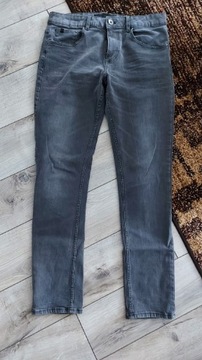Spodnie jeansy męskie Reserved M 31