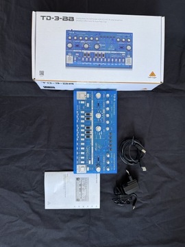 Syntezator linii basowej Behringher TD-3