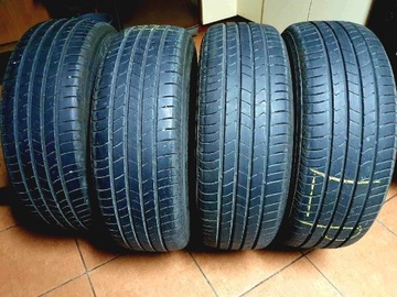 Komplet opon letnich KUMHO ECSTA HS 51 215/60R17