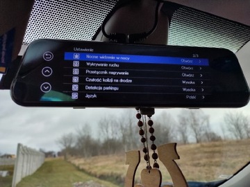 Kamera samochodowa wideorejestrator na lusterko 