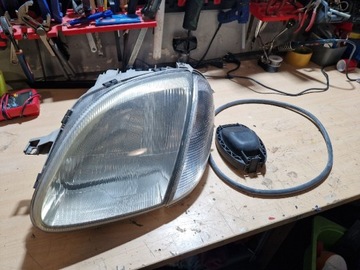 Lampa Lewa przednia Mercedes slk r170