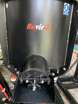Maszyna do polerowania wibracyjnego firmy RevirD