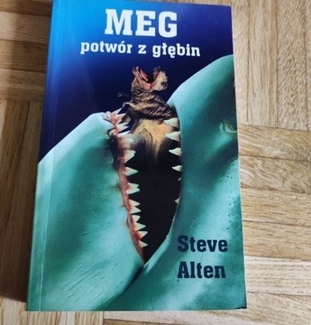 Mega potwór z głębin Steve Alten