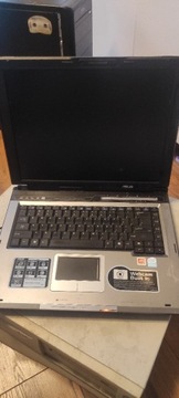 Laptop Asus A6R na części, włącza się